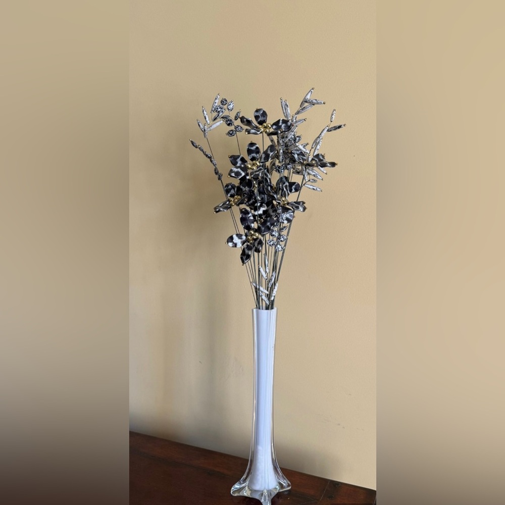 Vintage Halloween black and white flower and vase